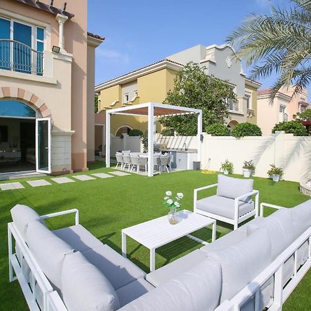 Victory Heights - 4Br Villa With Private Pool - Allsopp&Allsopp Dubai Exterior photo