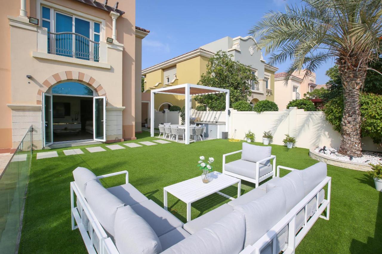 Victory Heights - 4Br Villa With Private Pool - Allsopp&Allsopp Dubai Exterior photo