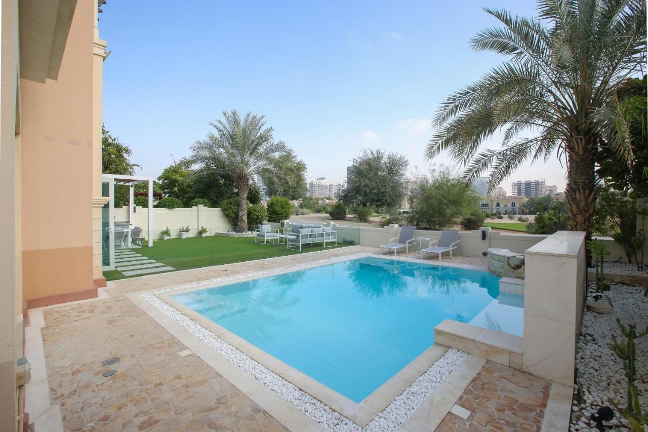 Victory Heights - 4Br Villa With Private Pool - Allsopp&Allsopp Dubai Exterior photo